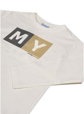 Camiseta Mayoral letras básica beige para menino