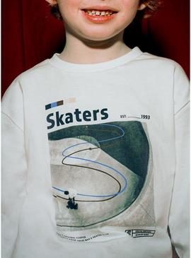 Conjunto de 2 camisetas Mayoral skate branco marinho para menino.