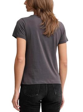 Camiseta Pepe Jeans Bertie com tachas cinza para mulher.