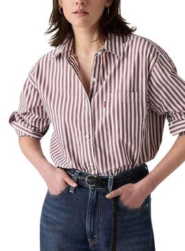 Camisa Levis Harlie Boyfriend listrada estampada para mulher.