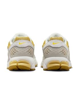 HJ9607-700 W Nike Zoom Vomero 5