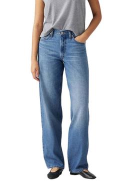 Calças de ganga Levis Baggy Dad azuis para mulheres.