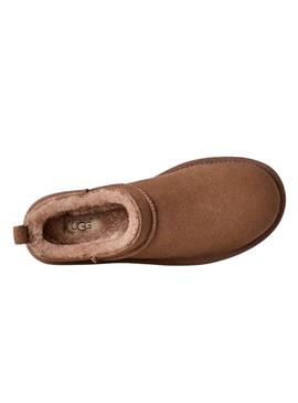 Botas UGG Classic Micro marrom para mulheres.
