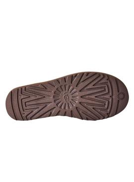 Botas UGG Classic Micro marrom para mulheres.