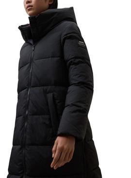Casaco acolchoado Ecoalf Aranda preto para mulher.