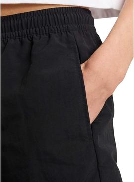 Shorts Nike Sportswear Everything Wovens preto para mulher.