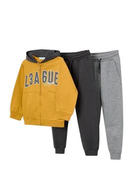 Conjunto de três peças Mayoral amarelo, cinza e preto para menino.