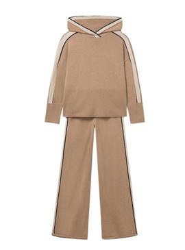 Conjunto Mayoral Tricot camelo para menina.