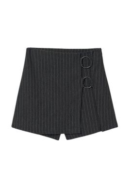Short de cintura alta cinza com listras diplomáticas para menina.