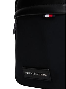 Bolsa Tommy Hilfiger Mini Reporter preta para homem.