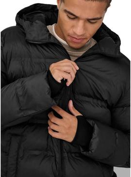 Casaco acolchoado Only and Sons Union com capuz preto para homem.