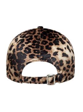 Boné New Era Leopardo Velour 9FORTY para mulher.