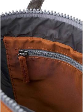 Mochila Roka Canfield pequena em camelo para mulher e homem
