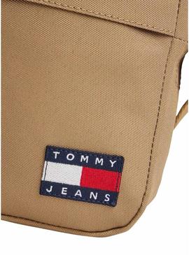Bolsa Tomy Jeans Essential Daily camelo para homem.