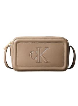 Bolsa Calvin Klein Jeans Bold Camera bege para mulher.