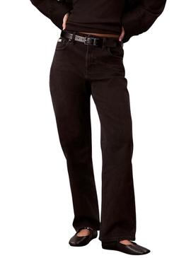 Calça jeans Calvin Klein Jeans Essential Straight preta para mulher.