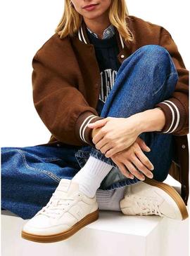 Sapatilhas Tommy Hilfiger The Heritage Court bege para mulher.