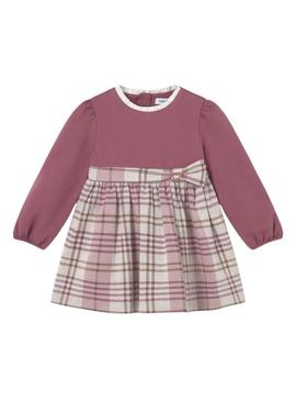 Vestido xadrez Mayoral rosa combinado para bebê.