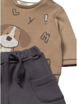 Conjunto de moletom e calça Mayoral marrom para bebê.