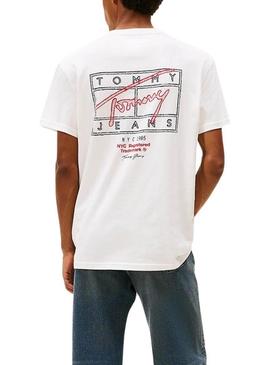 Camiseta Tommy Jeans Sign Spray branca para homem.
