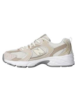 Sapatilhas New Balance GR530 bege para menina.