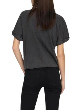 Camiseta Only Lucy preta para mulher.