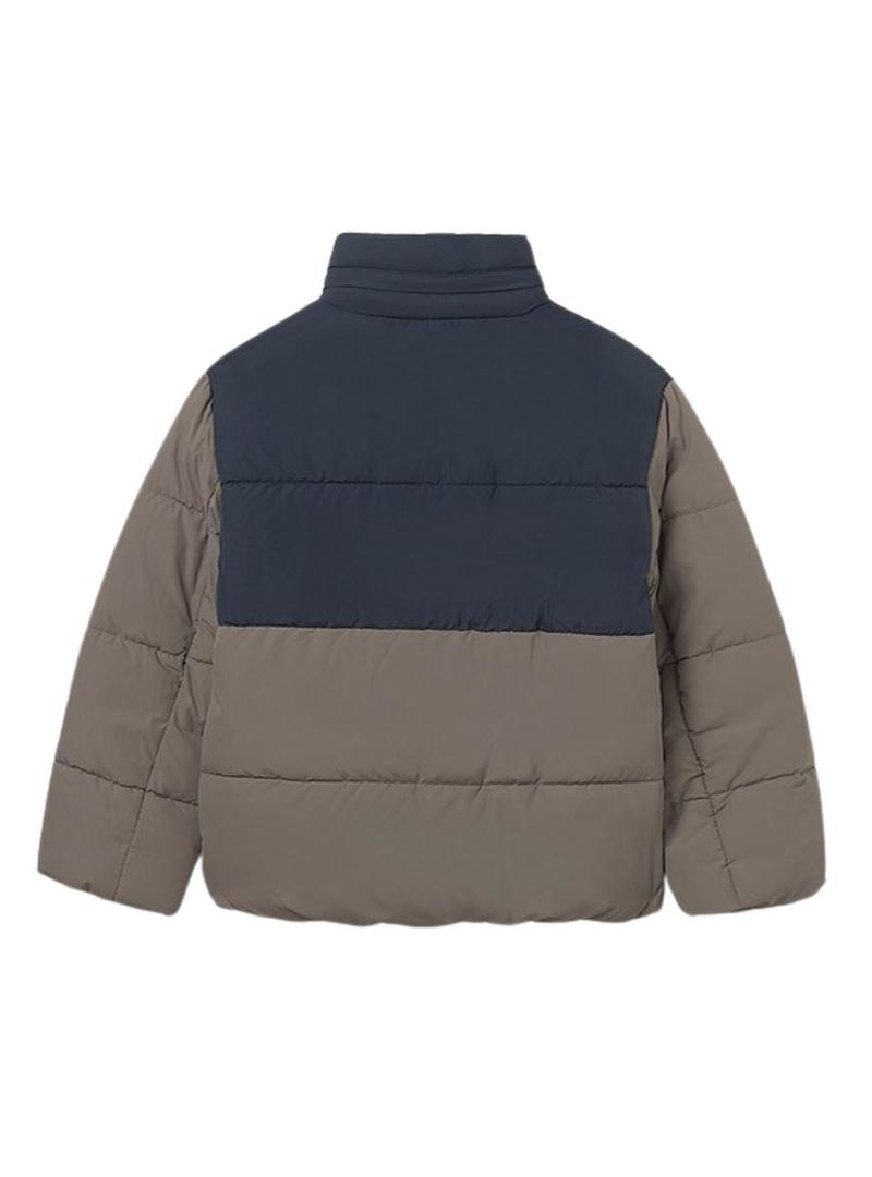 Casaco acolchoado Mayoral bicolor marrom e azul marinho para menino.