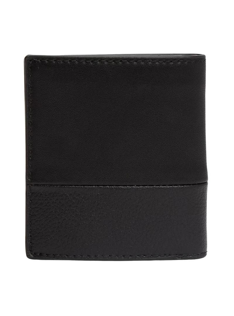 Carteira Tommy Jeans Heritage preta para homem.