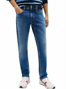 Calça jeans Tommy Jeans Scanton em denim médio para homem.