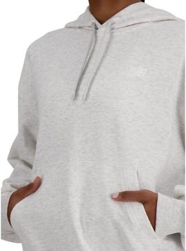 Moletom básico com capuz cinza da New Balance para mulher.