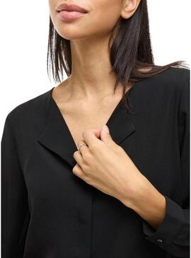 Camisa Vila Lucy preta para mulher.