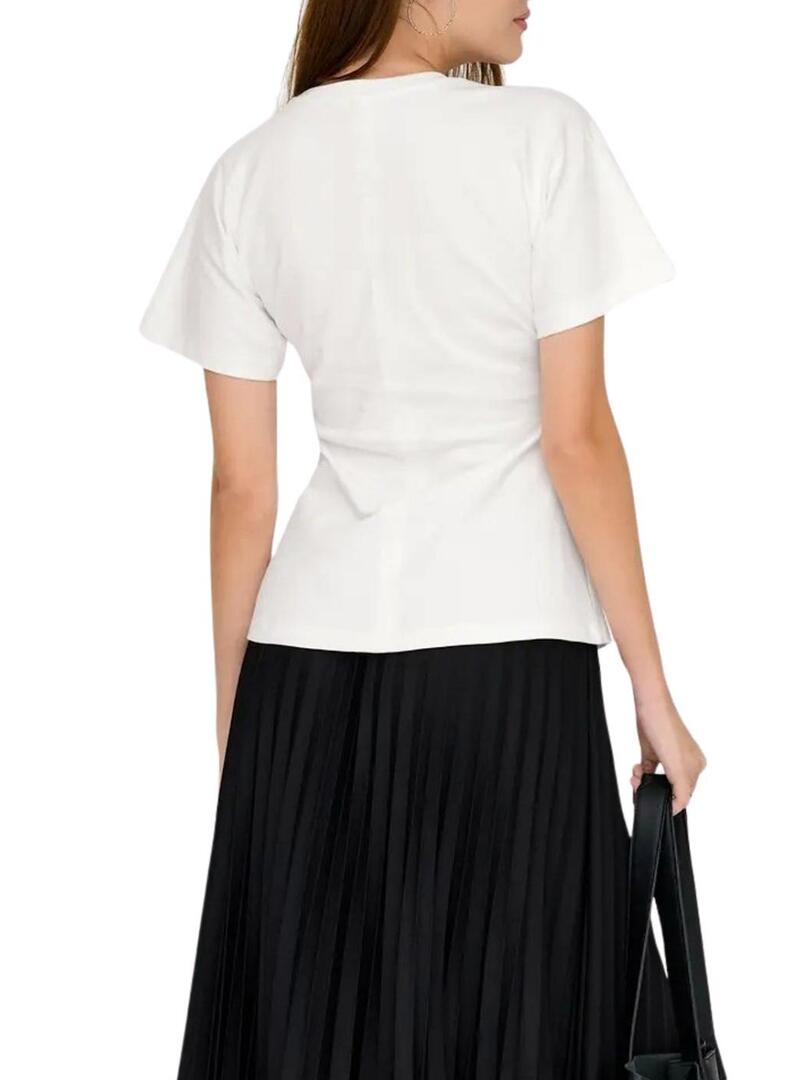 Camiseta Only Marie branca para mulher.