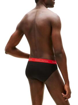 Pacote com 3 cuecas Tommy Hilfiger slip pretas para homens.