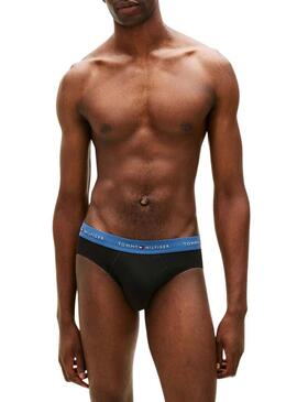 Pacote com 3 cuecas Tommy Hilfiger slip pretas para homens.