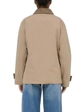 Jaqueta Only Evelyn camelo para mulher.