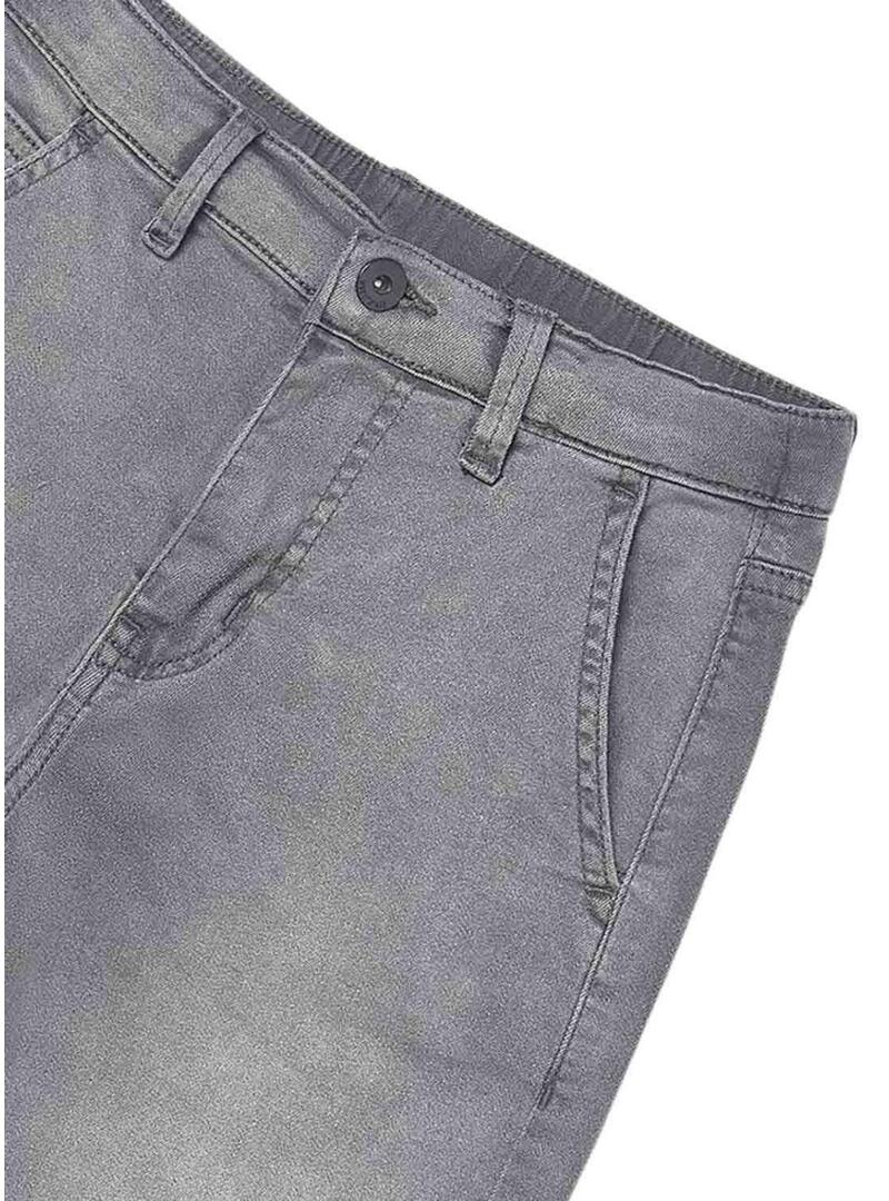 Bermuda Mayoral cinza com bolsos para criança.