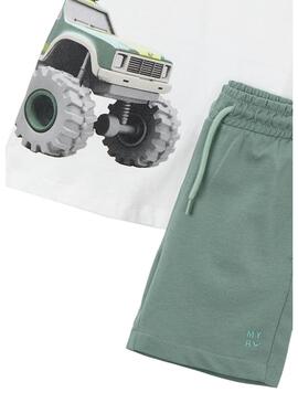 Conjunto Mayoral verde para menino.