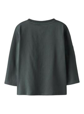 Camiseta Name It dinossauro verde escuro para menino.