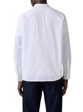Camisa Levis Sunset Pocket branca para homem.