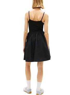 Vestido Tommy Jeans Poplin Strappy preto para mulher