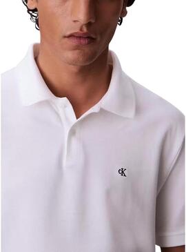 Camisa polo Calvin Klein Jeans Monogram branca para homem.