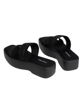 Sandálias Calvin Klein Jeans Flatform preto para mulher.