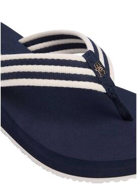 Chinelos de cunha azul listrada Tommy Hilfiger para mulher.