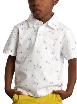 Polo estampado de barcos branco para criança.