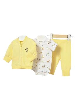 Conjunto de 3 peças Mayoral estampado safari amarelo para bebê.
