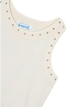 Camiseta Mayoral com tachinhas em branco para meninas.