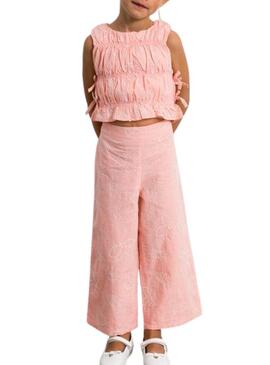 Conjunto Mayoral bordado rosa para menina.