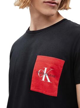 T-Shirt Calvin Klein Monogram Pocket Preto 