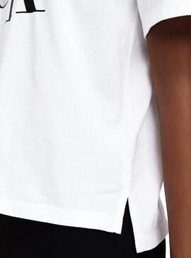 T-Shirt Calvin Klein Jeans Monogram Branco Menina