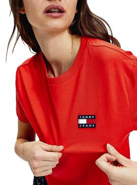T-Shirt Tommy Jeans Parche Cropped Vermelho Mulher